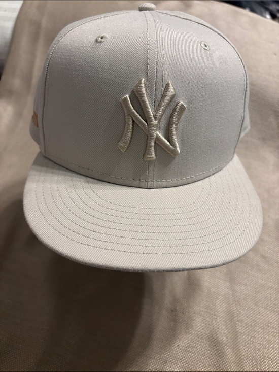 New Era Accessories - New Era 59Fifty NY Yankee Mama Embroidered Hat